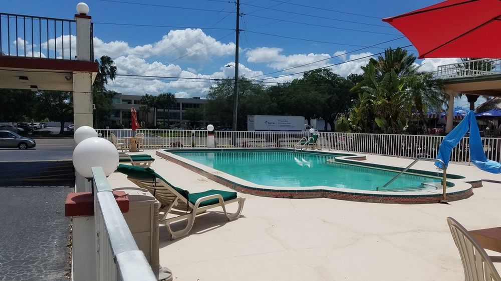 Clearwater Inn Safety Harbor Exteriör bild